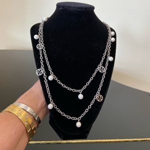 Tory Burch NWT authentic RARE luxury party pearl logo charm rosary necklace